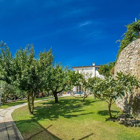 Elysium - Private Pool With Capri Sea View